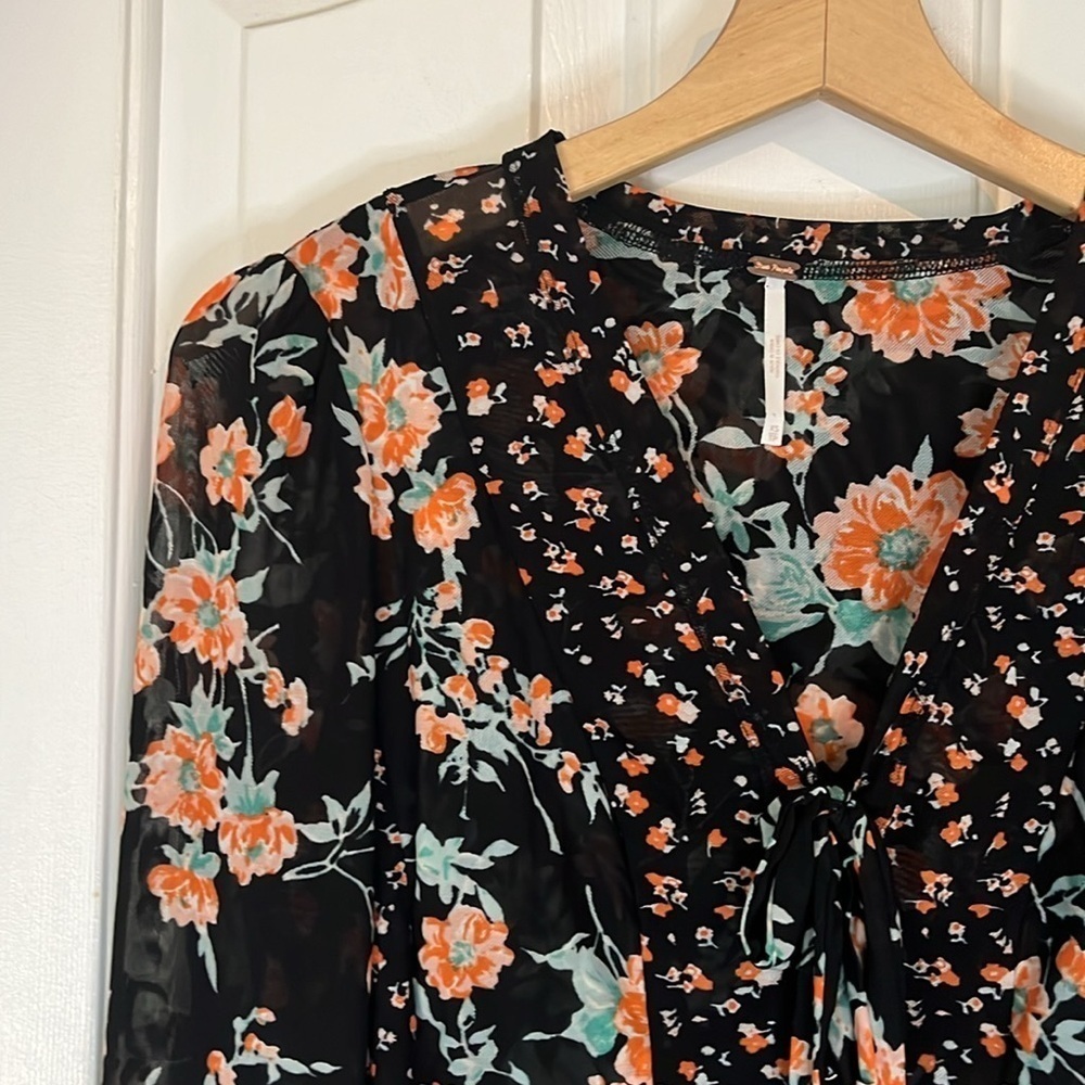 Free‎ People | Casablanca Blouse w. Front Ties Black Floral Festival Boho XS - Picture 5 of 11